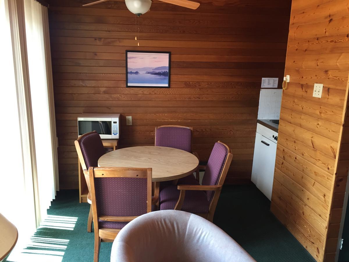Falcon Lake Hotel Kültér fotó