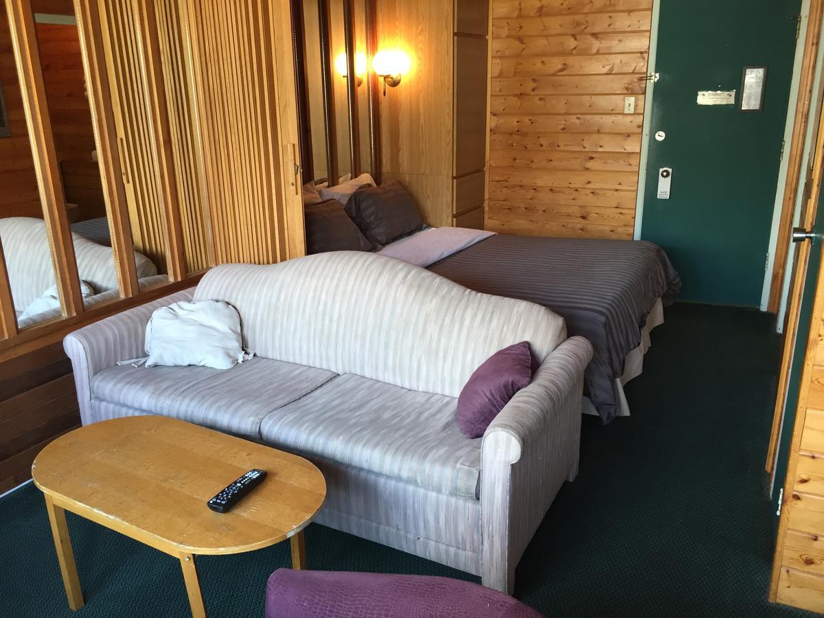 Falcon Lake Hotel Kültér fotó