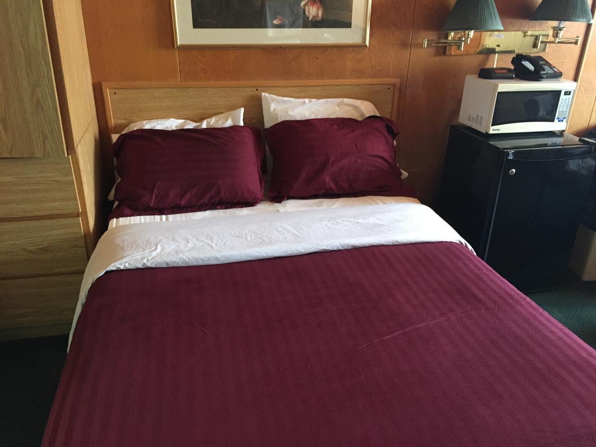 Falcon Lake Hotel Kültér fotó