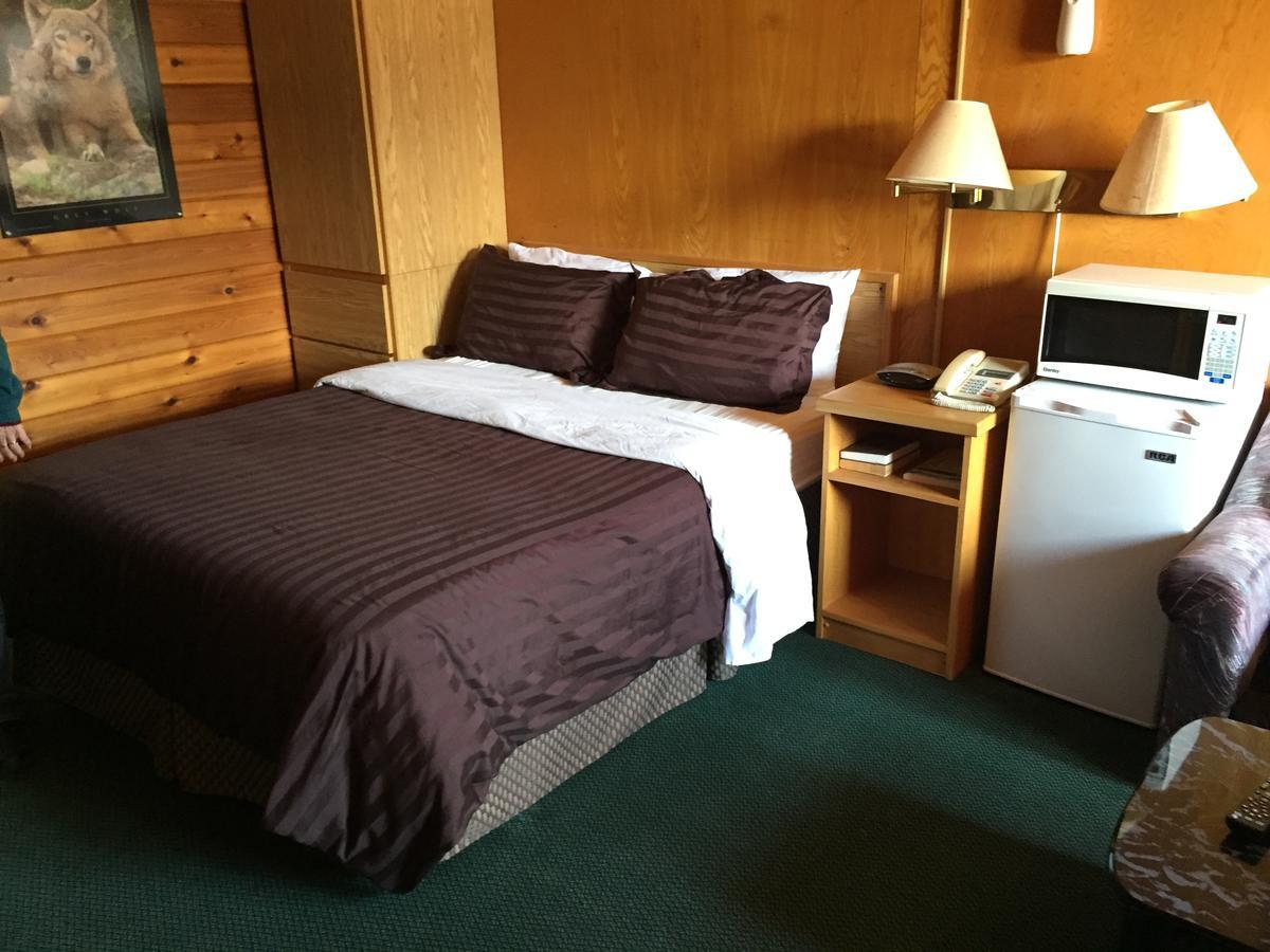 Falcon Lake Hotel Kültér fotó
