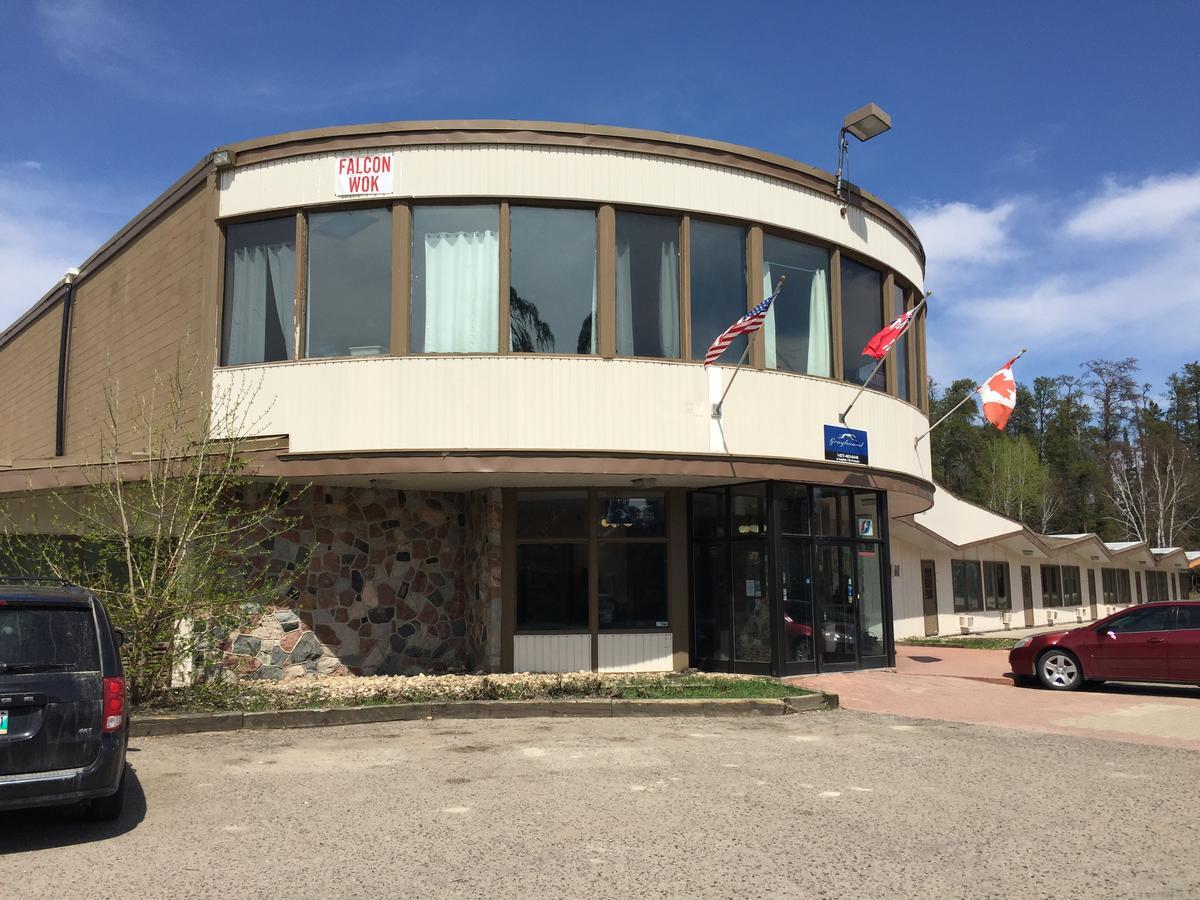 Falcon Lake Hotel Kültér fotó