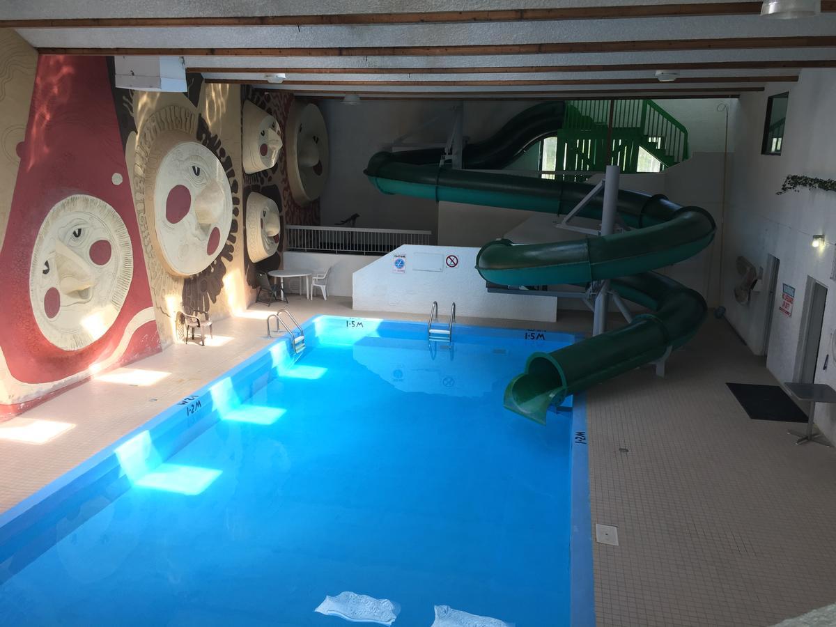 Falcon Lake Hotel Kültér fotó